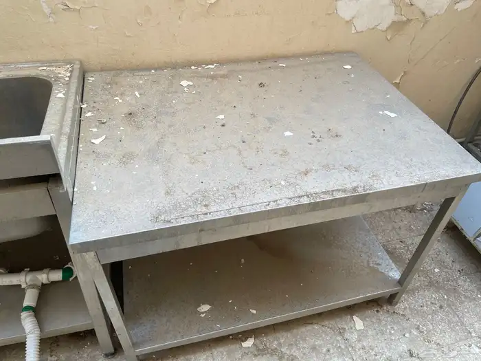 طاولات وأحواض ستيل وشواية شاورما وأفران 13