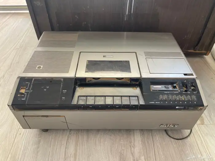 ( متحف و تراث و نوادر ) فيديو Sony عمره أكثر من 48 سنه 0