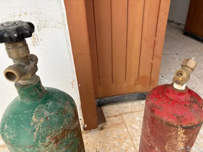 اسطوانات كسجين تقطيع صغيرة بالمسدس 0