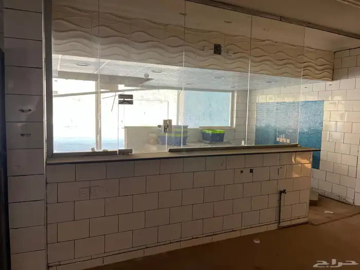 فرصه استثماريه مطعم في موقع ممتاز للإيجار 28