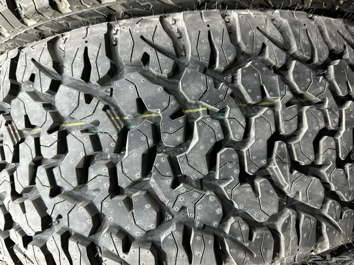 كفرات نص حجري فيرتش مقاس 315 70 17 بزرعهاء 3