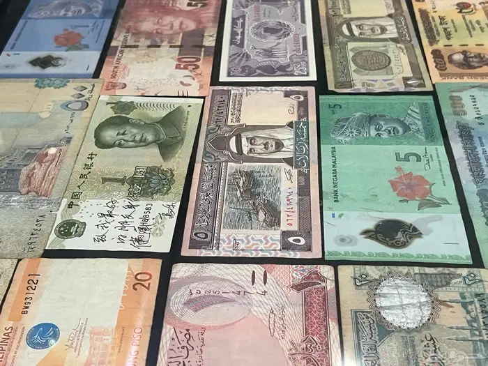 لوحتين ( فلوس ) حقيقيه 4