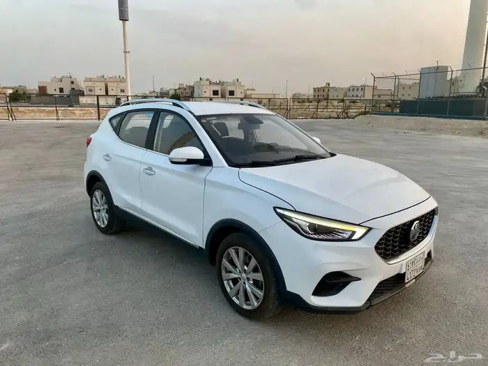 MG ZS5 2