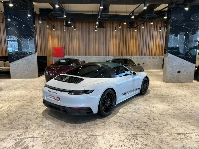 بورش تارقا - Porche 911 Targa 4 GTS 2024 3