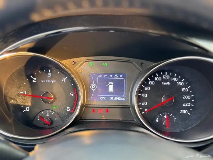 كيا كرنفال 2018 تم البيع 16