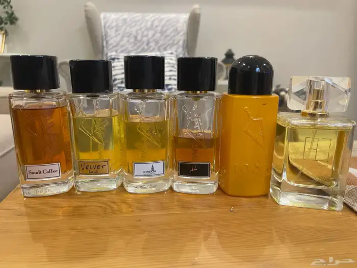للبيع خمس عطور فيصل الدايل وعطر باسم القاسم البيع مستعجل 0