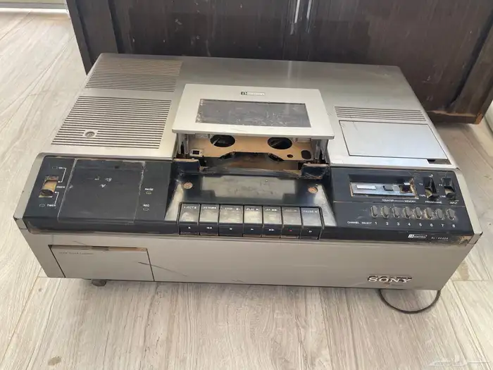 ( متحف و تراث و نوادر ) فيديو Sony عمره أكثر من 48 سنه 1