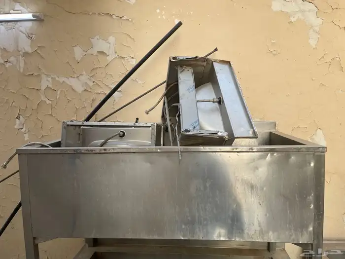 طاولات وأحواض ستيل وشواية شاورما وأفران 9