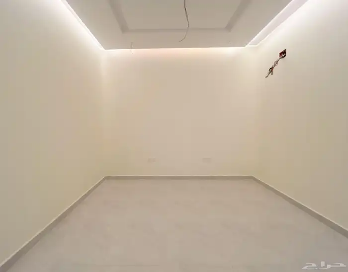 شقة تمليك مدخل مستقل بحي السكب مساحة واسعة ب 570 الف 2