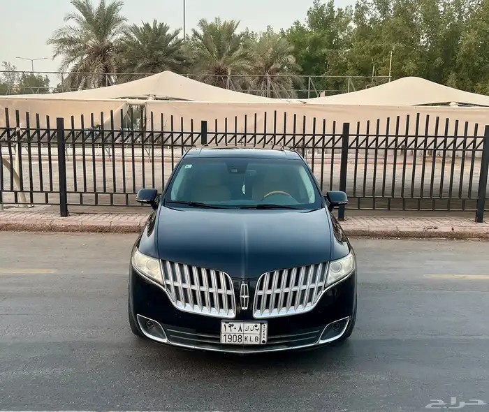 لنكولن 2012 MKT ( فل كامل ) 1