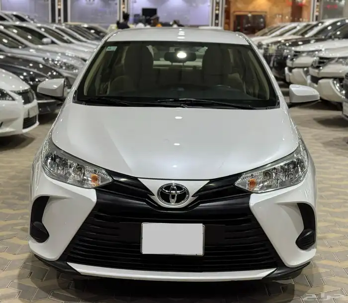 تويوتا يارس Y استاندر 2022 0