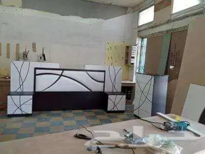 نجار تفصيل وتصميم جميع أعمال الخشب والديكورات وصيانة 10