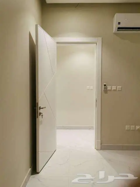 شقة للايجار حي العارض مغني 3 0