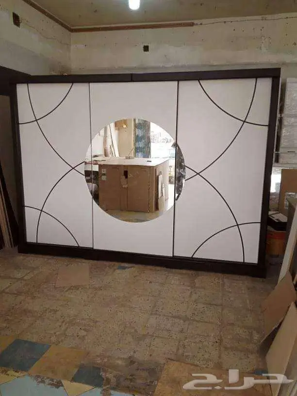 نجار تفصيل وتصميم جميع أعمال الخشب والديكورات وصيانة 11