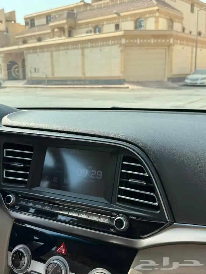 البيع النترا 8
