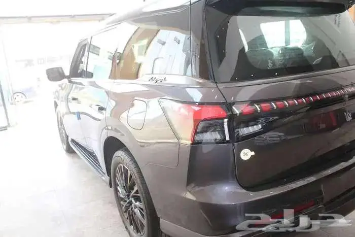 إنفنيتي QX80 أوتو جراف 2025 4