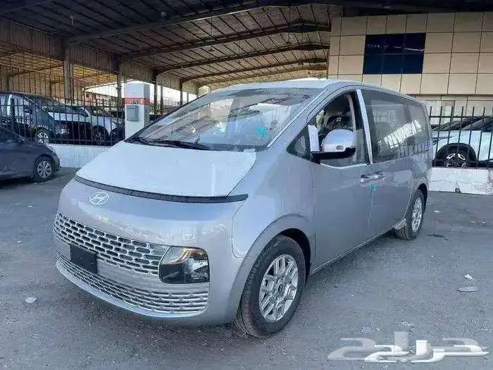 هيونداي استاريا ديزل 9 راكب 2025 عرض خاص 4