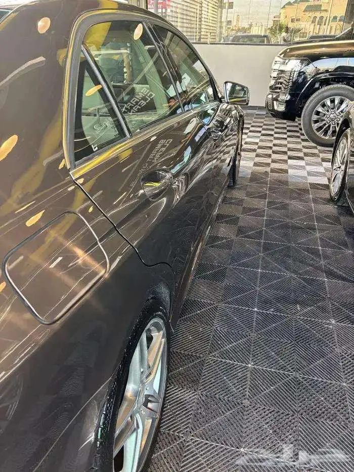 مرسيدس E 300 موديل 2016 كت AMG كاش او اقساط 8