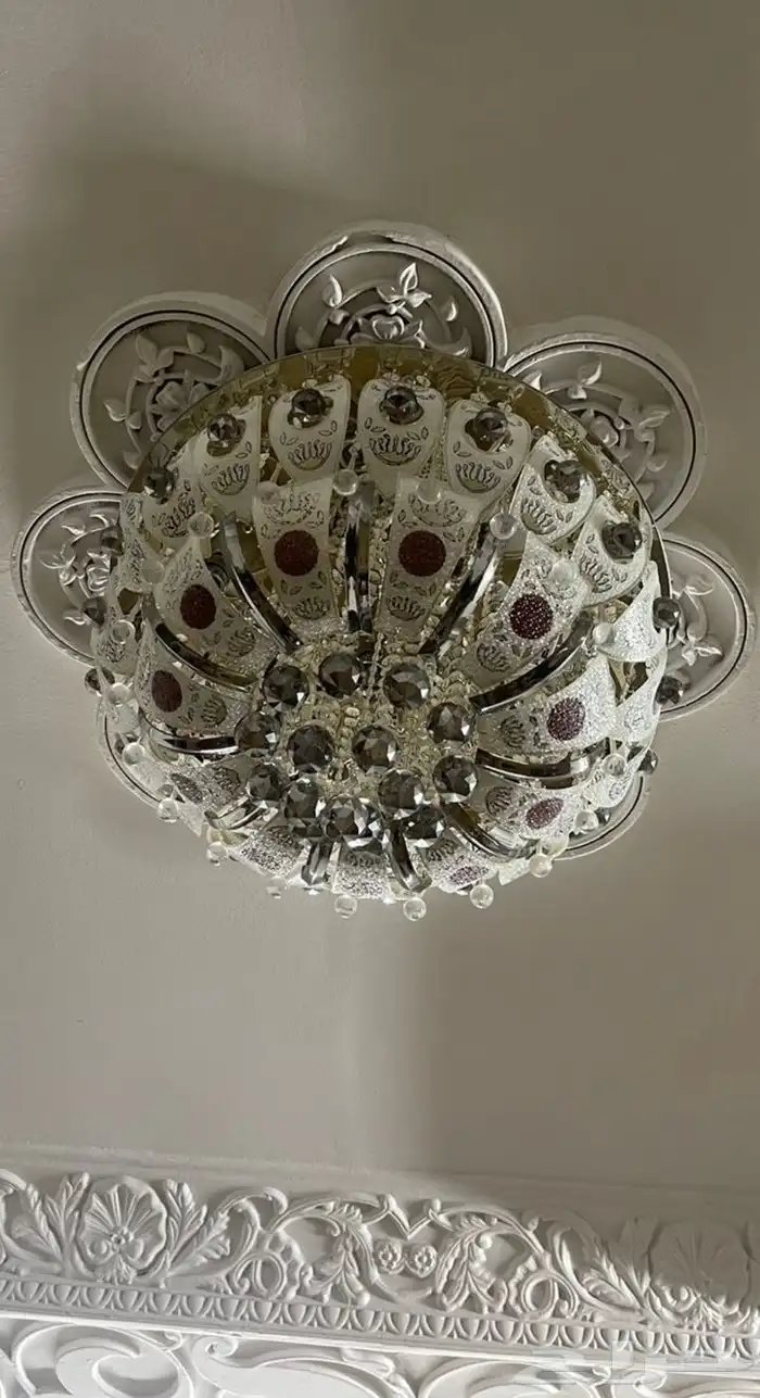 لمبات وفرشه واسفنج طبيه 1