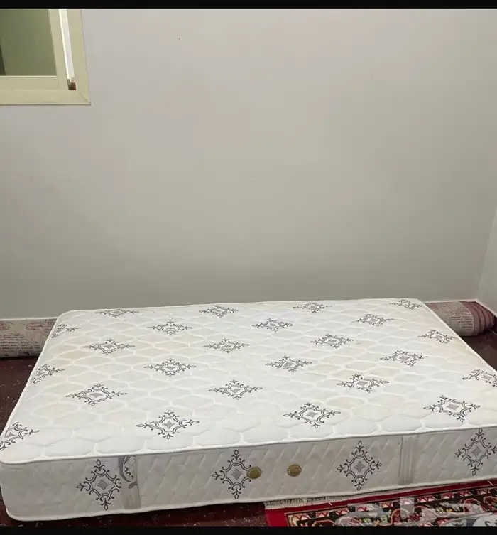 لمبات وفرشه واسفنج طبيه 3