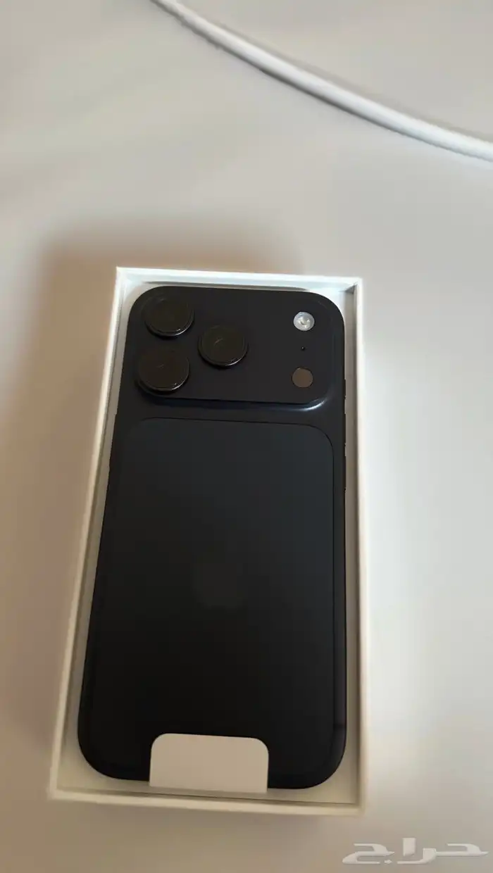 للبيع ايفون 17 برو كحلي 256 GB 0