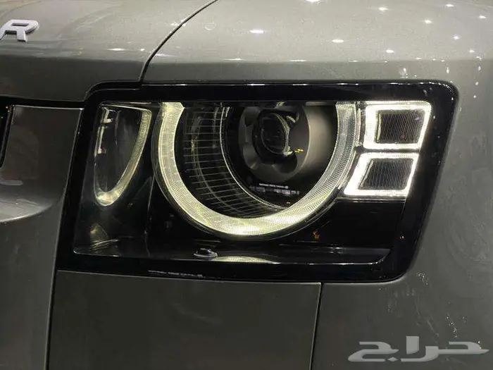 لاندروفر - ديفندر S P300 - 2024 33