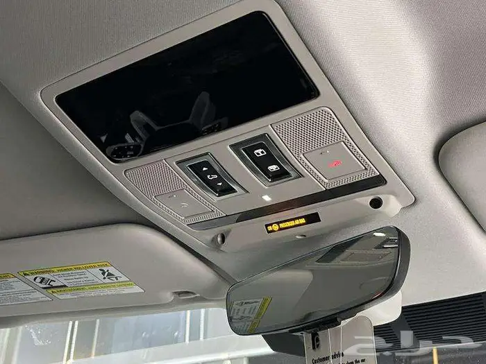 لاندروفر - ديفندر S P300 - 2024 35