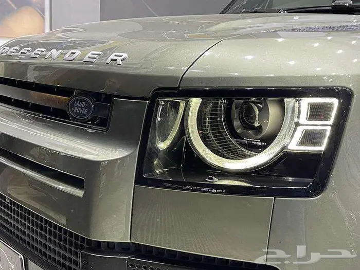 لاندروفر - ديفندر S P300 - 2024 36