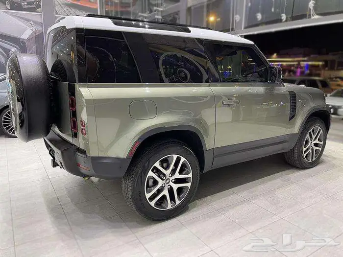 لاندروفر - ديفندر S P300 - 2024 3