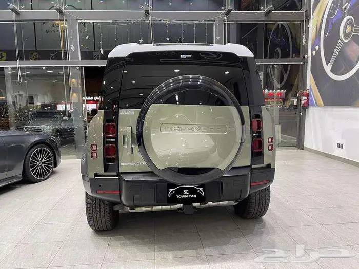 لاندروفر - ديفندر S P300 - 2024 4