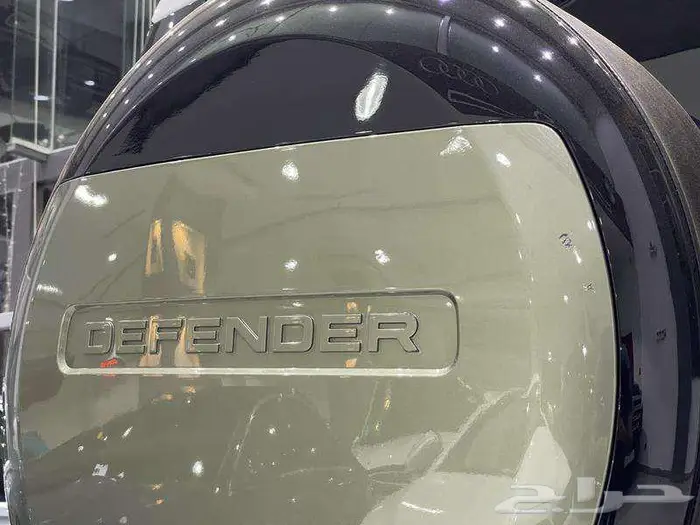 لاندروفر - ديفندر S P300 - 2024 9