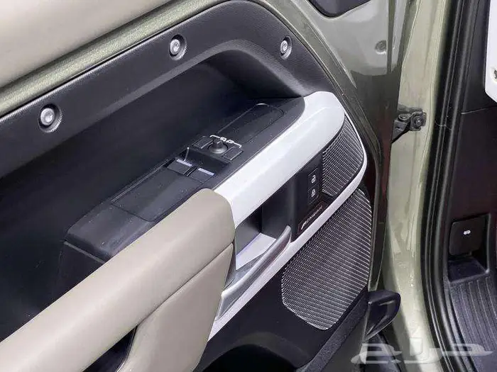 لاندروفر - ديفندر S P300 - 2024 12