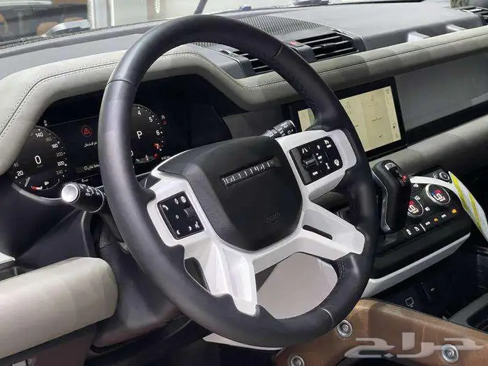 لاندروفر - ديفندر S P300 - 2024 16