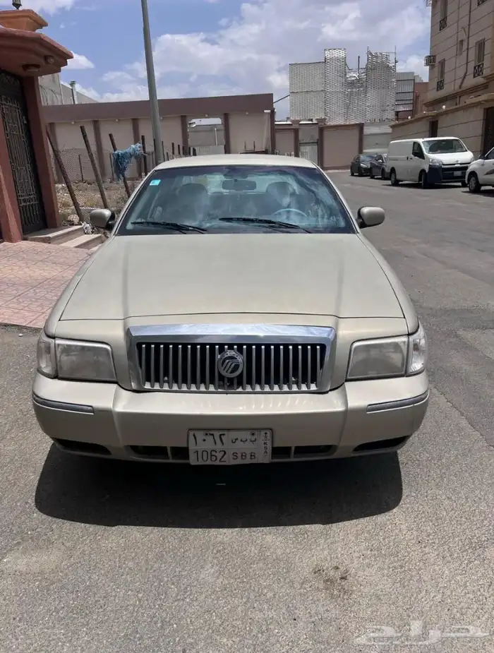 فورد ماركيز LS 4