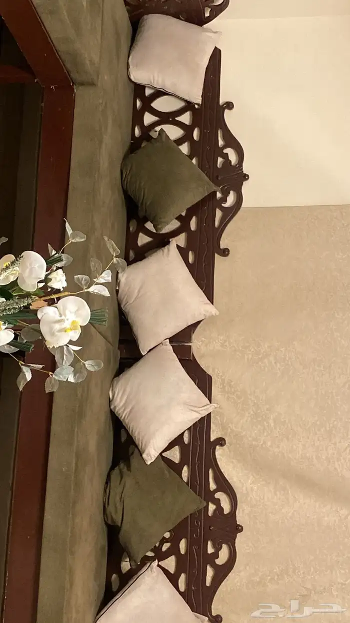 مجلس كامل كنب خشب سويدي اصلي 1