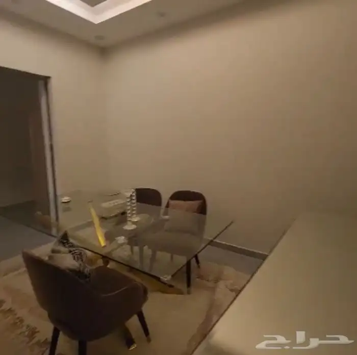 فيلا 900 م حي الصالحيه نظام شقق 3 ادوار 10