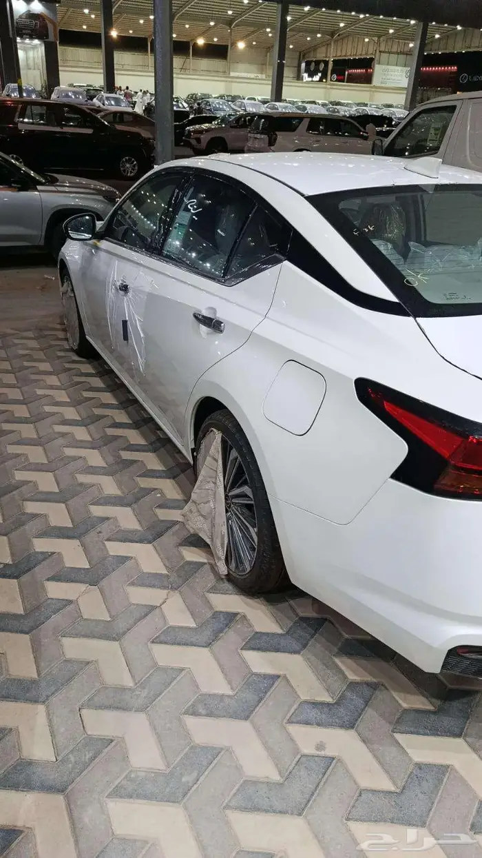 نيسان التيما استاندر و نص فل موديل 2025 كاش واقساط 4