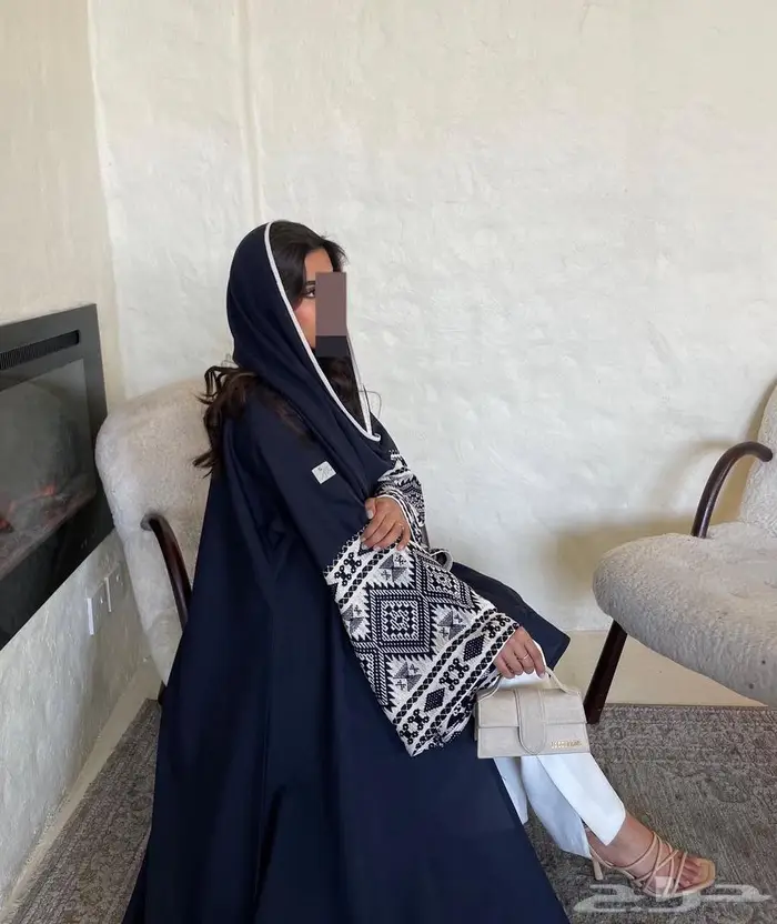 عبايه كحليه مقاس 52 2