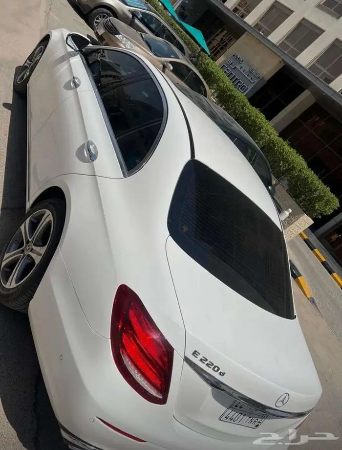مرسيدس E 220 ديزل 2019 8