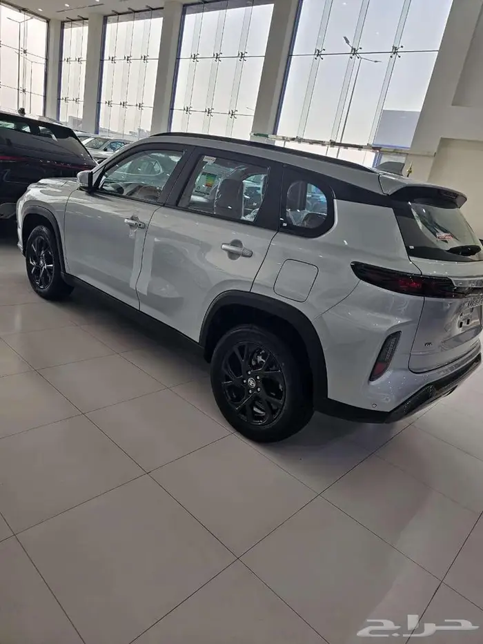 تويوتا اوربان GL موديل 2026 6