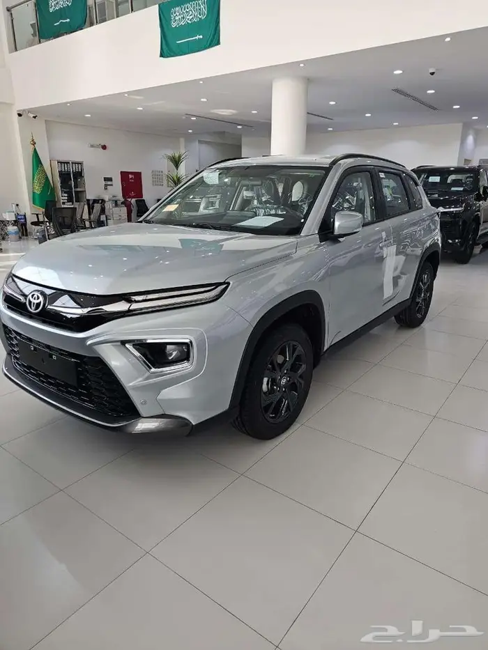 تويوتا اوربان GL موديل 2026 12