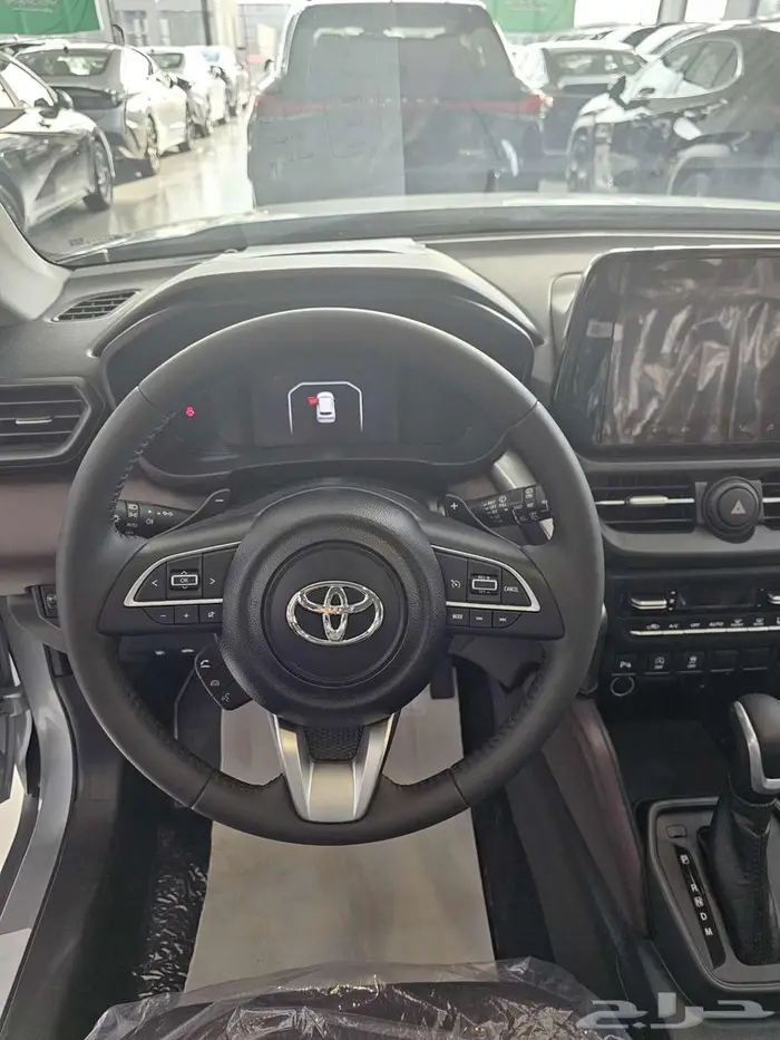 تويوتا اوربان GL موديل 2026 25