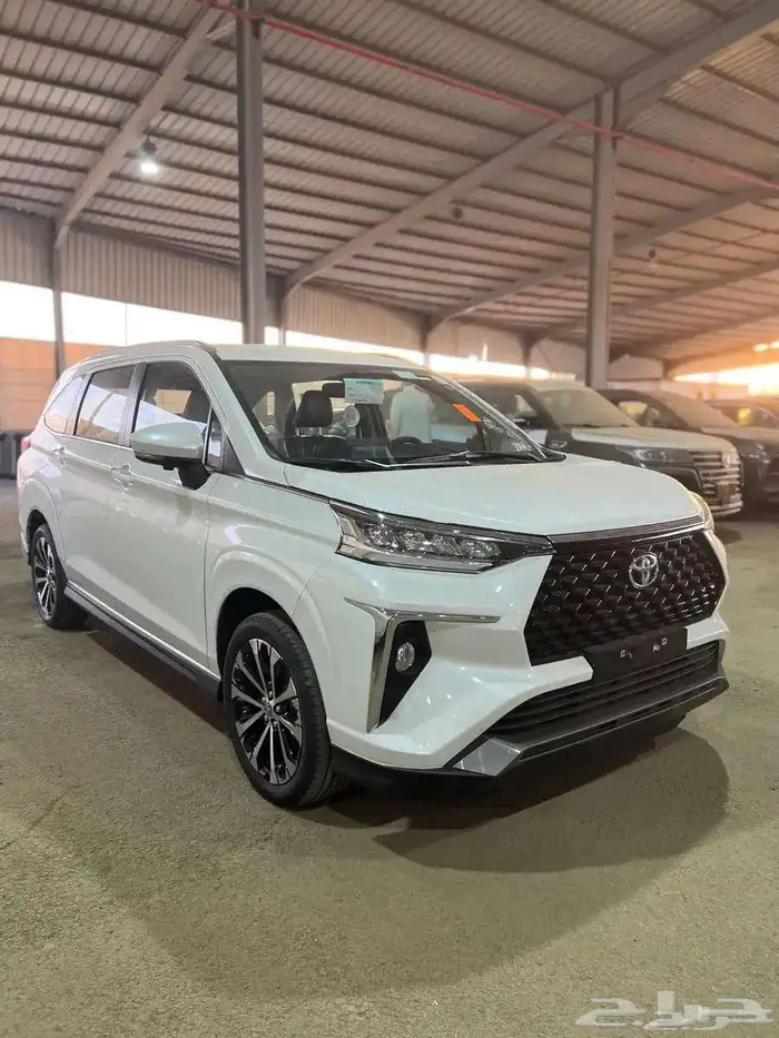 تويوتا فيلوز GLX موديل 2025 كاش وبنك 2
