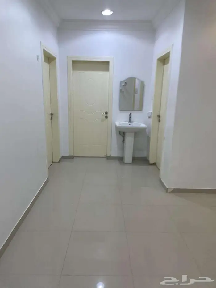 شقة للايجار حي العارض 0
