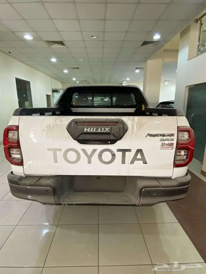 تويوتا هايلكس دفنشر فل كامل موديل 2024 3