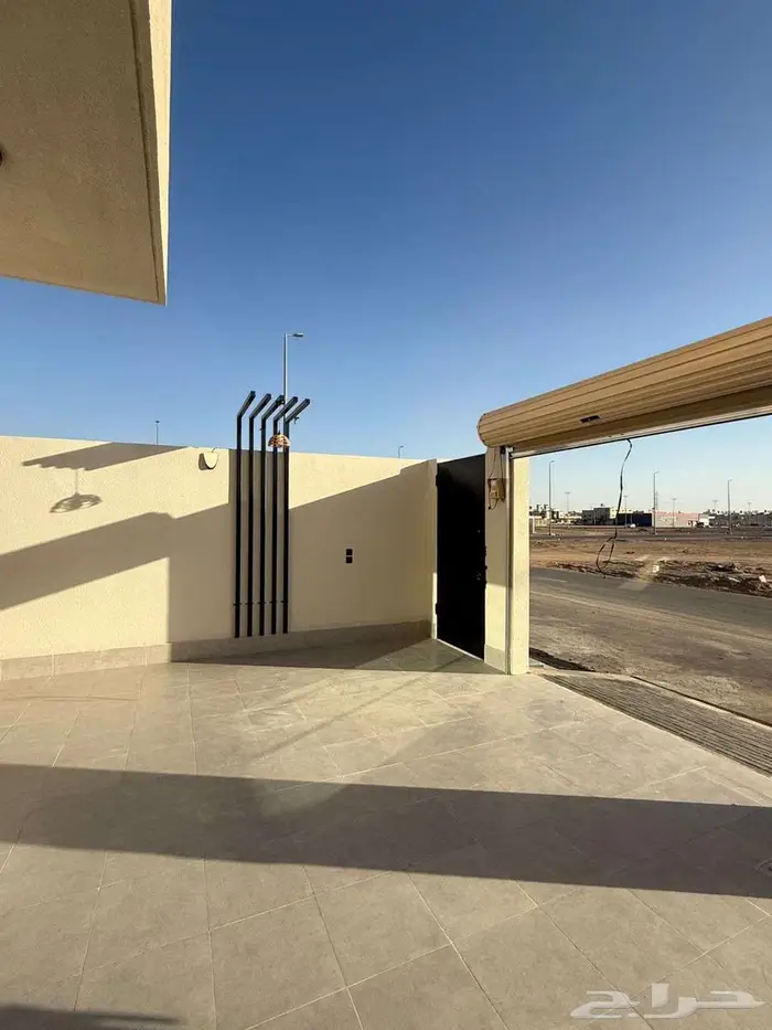 فلل روف وشقق تمليك للبيع حي الفلاح 32