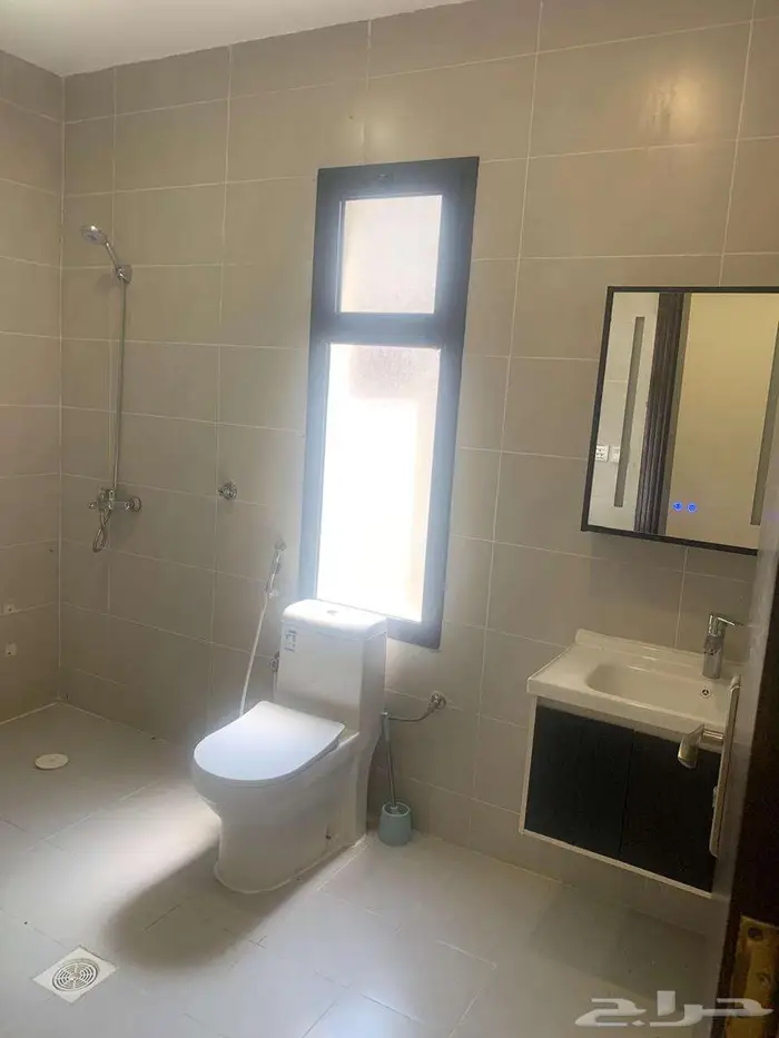 فيلا دوبلكس جديده للايجار بحي الرياض ب45 الف 3