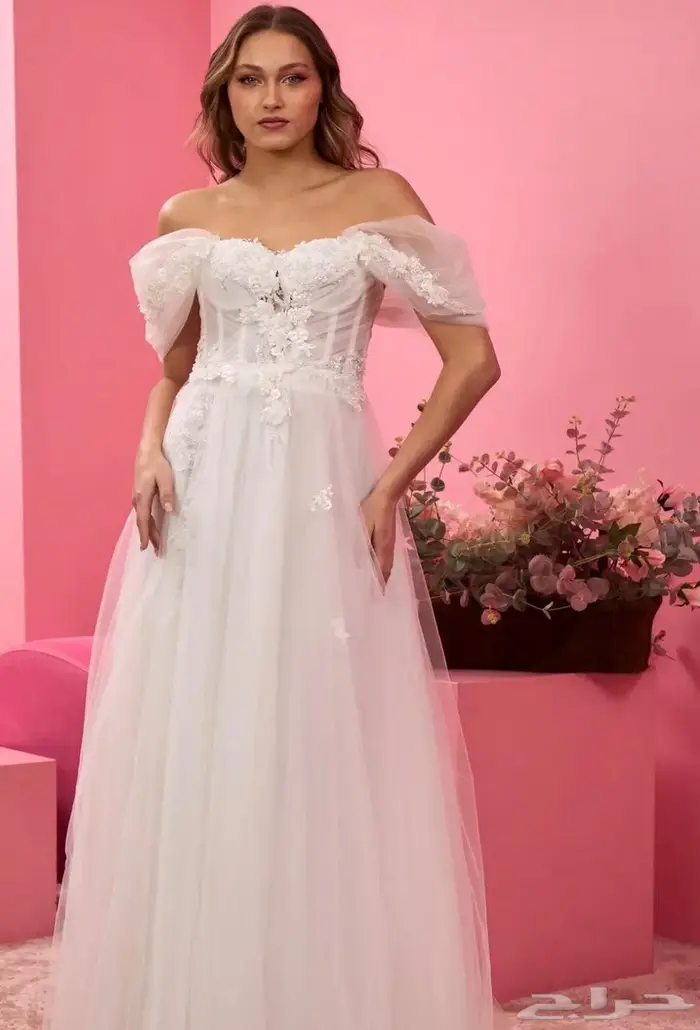 فستان عروس تركي مع مسكة و2 طرحة 0