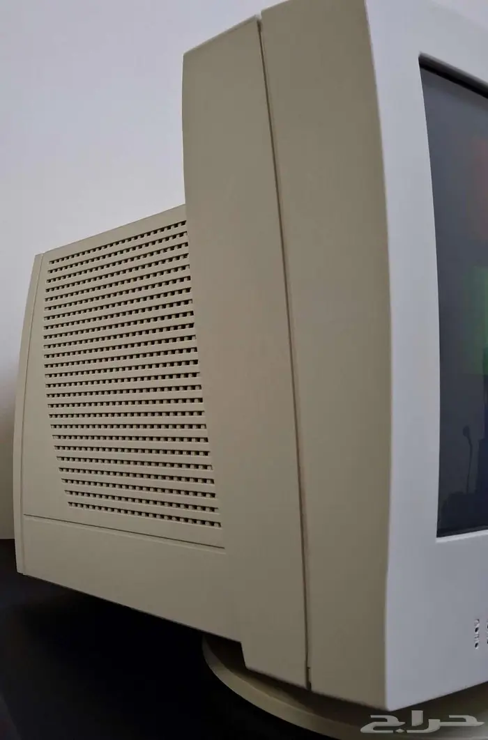 LG Studioworks 520Si CRT Monitor شاشة كمبيوتر قديمة 5