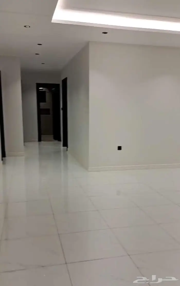 شقة روف مميزة جوار مول العرب 6